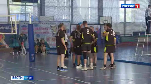 В Крыму стартовал турнир на Кубок Южного военного округа по волейболу
