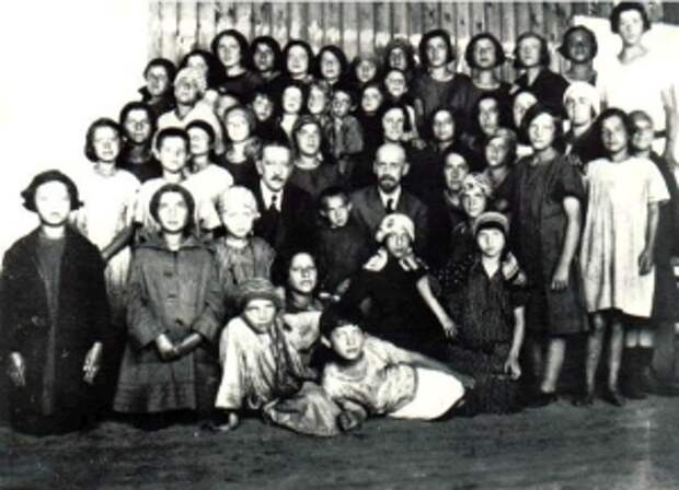 Биография Януша Корчака: Старый доктор и его дети. Януш Корчак, Старый доктор, Длиннопост