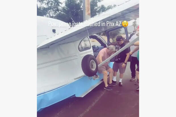 Посадку самолета без шасси на дорогу описали словами «это на 100 процентов чудо»