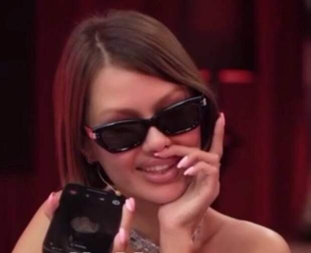 Виктория Боня уверяет, что Майкл Джексон жив и перемещается в инвалидном кресле по Монако