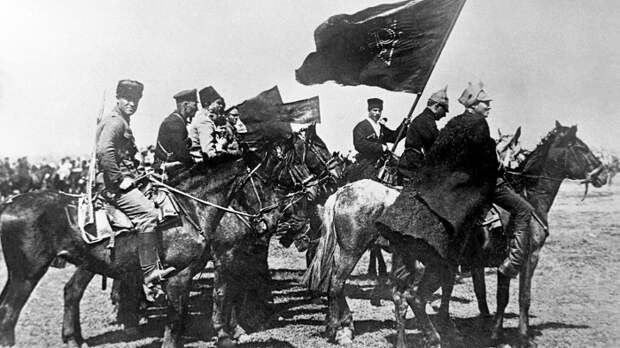 Русские объединенные кавалеристы Синьцзяна. /Фото: img.gazeta.ru Русские объединенные кавалеристы Синьцзяна. /Фото: img.gazeta.ru