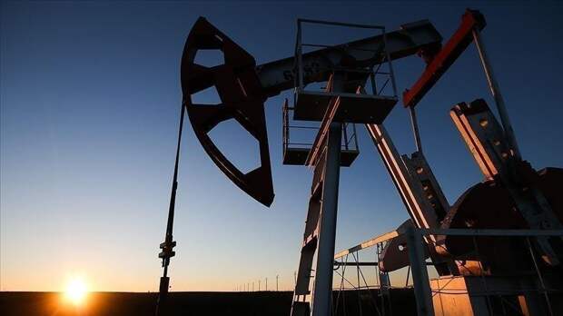 WSJ: ЕС планирует установить потолок цен на нефть из РФ в два этапа