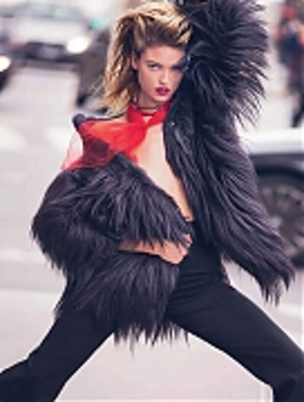 Марта Хант (Martha Hunt) в фотосессии Давида Бельмера (David Bellemere) для журнала Marie Claire Italia (декабрь 2014)