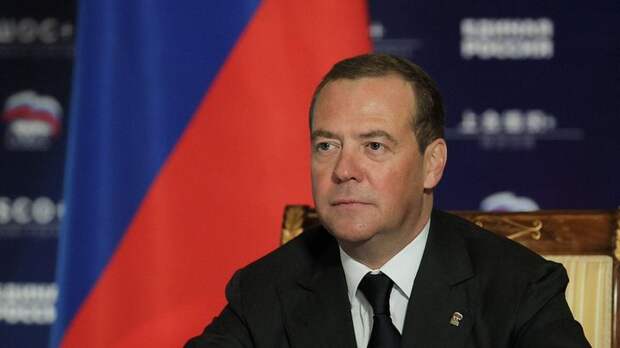 "Хочешь гадости говорить – говори": Медведев призвал изменить закон об иноагентах