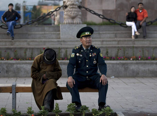 Монгольские военнослужащий