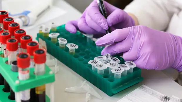 Легкоатлет из Барбадоса стал первым участником ОИ, скончавшимся от коронавируса