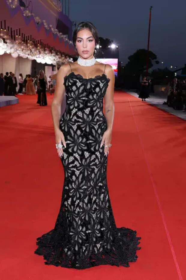 Джорджина Родригес в Roberto Cavalli