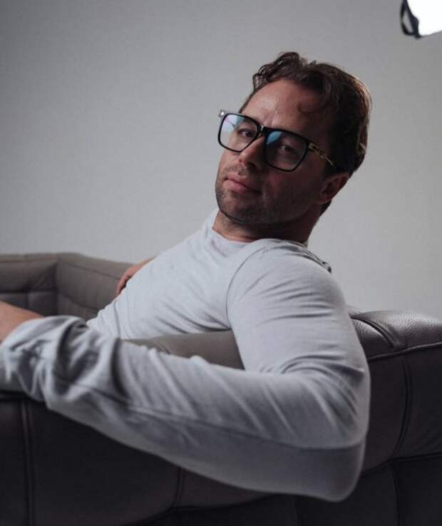 8 самых громких звёздных скандалов 2025 года ‑ от Авербуха до квартиры Долиной