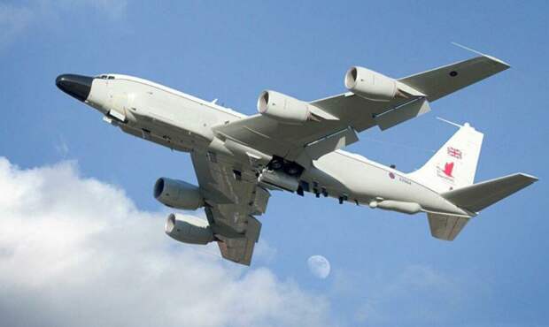 Издание Sohu заявило, что система РЭБ ВС РФ развернула самолет ВВС Британии на подходе к Крыму