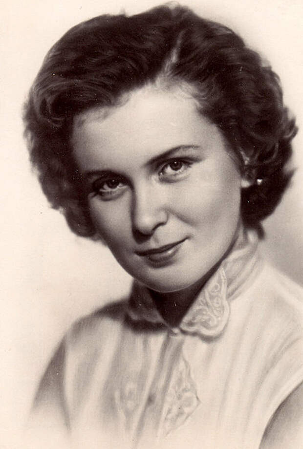 актрисы