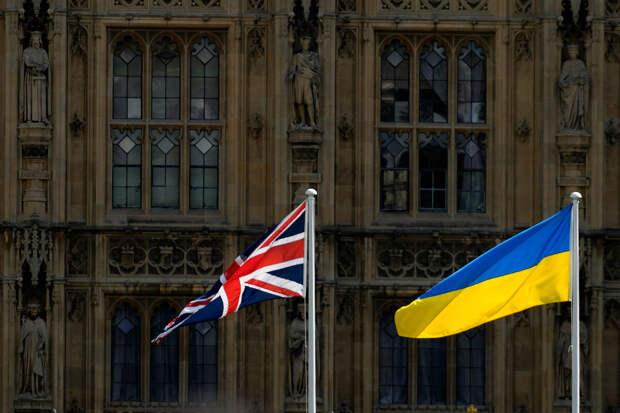 Сак: Украина уже пользуется разрешением Лондона бить ракетами Storm Shadow по РФ