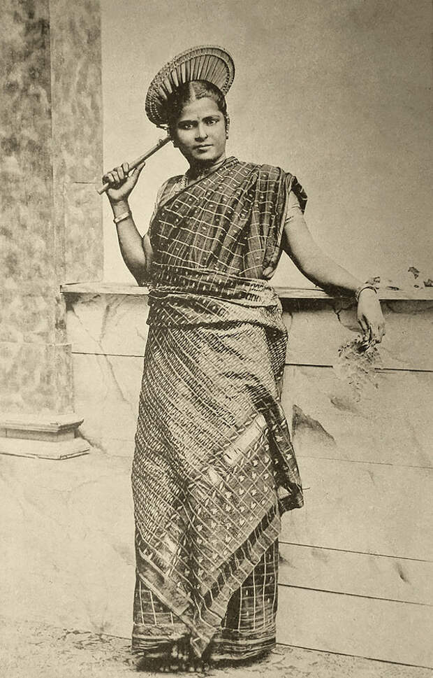 vintage-women-beauty-1900-1910-101__605
