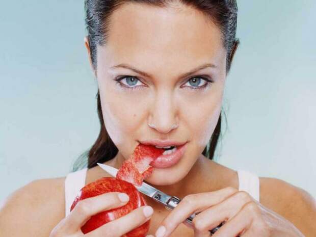 18.Angelina-Jolie---1024h768