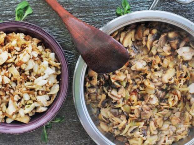Запеченные баклажаны со стручковой фасолью, грибами и перцем