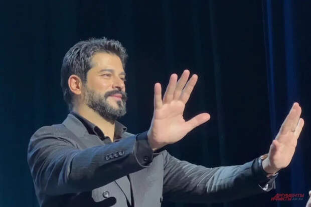 Бурак Озчивит признался, что мечтает выучить русский язык