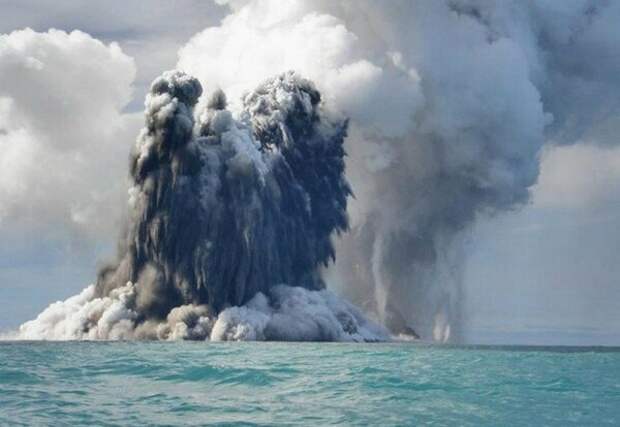 Извержение подводного вулкана. Источник изображения:  documentingreality.com