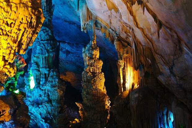 Красочные фотографии Пещеры China_027