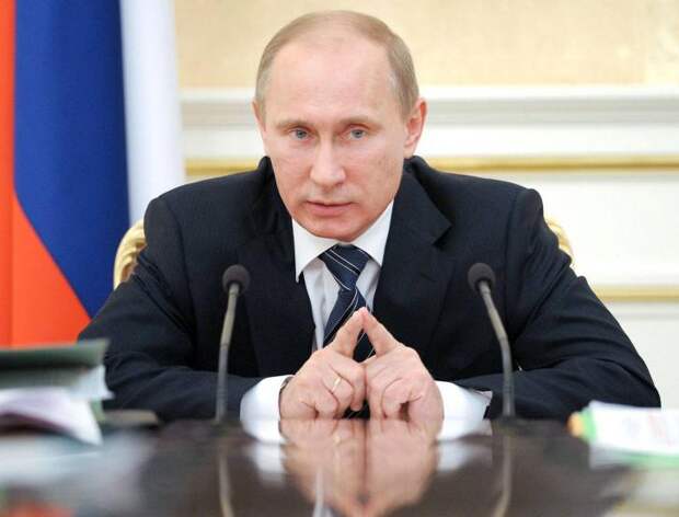 Владимир Путин подписал закон о запрете производства и продаже алкоголя в пластиковой таре
