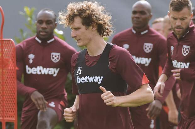 Дэвид Мойес: У Крала положительный тест на коронавирус, хотя ему поставили вакцину