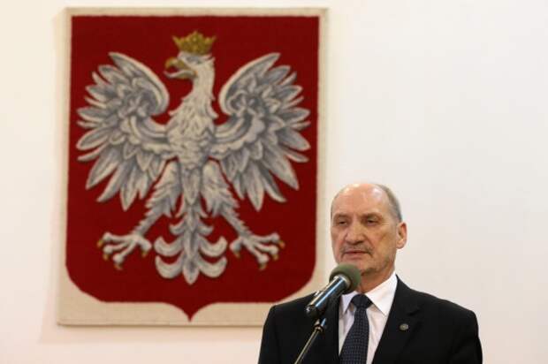 Министр обороны Польши обвинил Россию в "подготовке агрессии" на Балтике