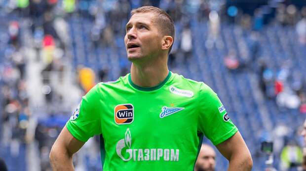 Михаил Кержаков вспомнил о своем дебюте в РПЛ: «Спокойно уснул и проснулся с ощущением праздника»