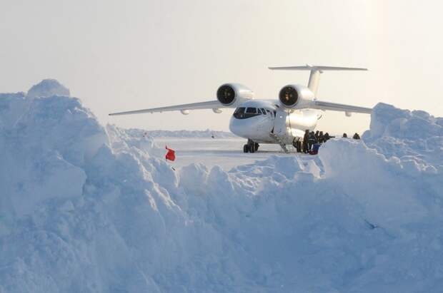 Ан-74 на льдине. Северный полюс