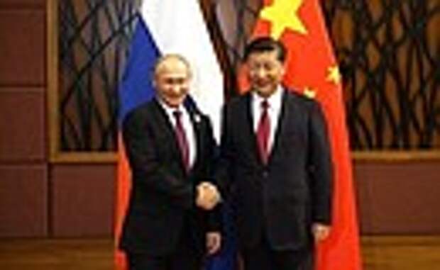 С Председателем Китайской Народной Республики Си Цзиньпином.