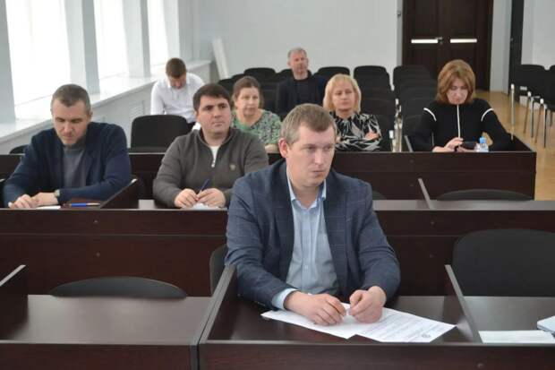 Предупреждение ЧС и пожарной безопасности: ключевые темы совещания в Майкопском районе