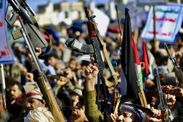 Хуситы вступили в войну с Израилем, США наращивают группировку против Ирана