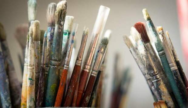 В Караганде откроется выставка картин, видимых в полумраке