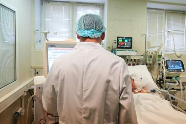 Стали известны подробности об ученике, выпавшем из окна школы в Казани