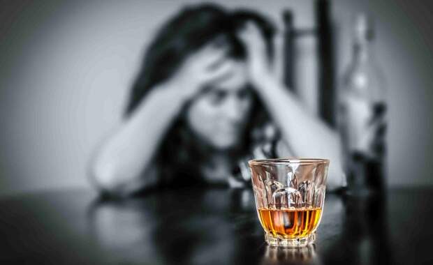 Ученые назвали 4 признака, по которым можно выявить потенциального алкоголика