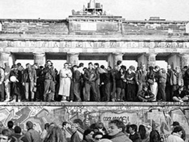 Объединение Германии стало символом лицемерия Запада Объединение Германии стало символом лицемерия Запада