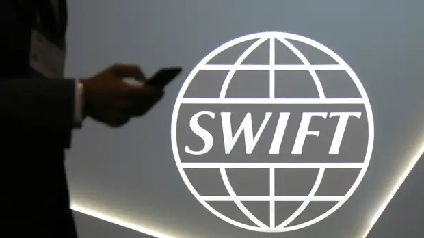 Глава ВТБ прокомментировал возможность отключения России от SWIFT