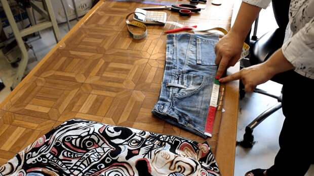 Шьем модную юбку из старых джинсов всего за час