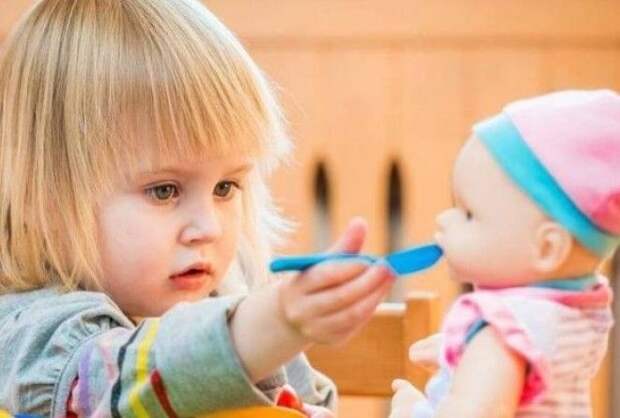 Каждая мама, которой нужно провести некоторое время за компьютером или сделать что–то по дому, сталкивается с проблемой…