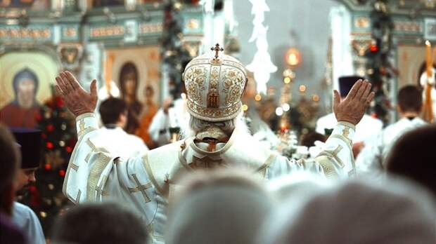 Общественный транспорт бесплатно отвезет барнаульцев после пасхальной службы