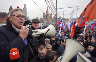 Пазл салатового майдана