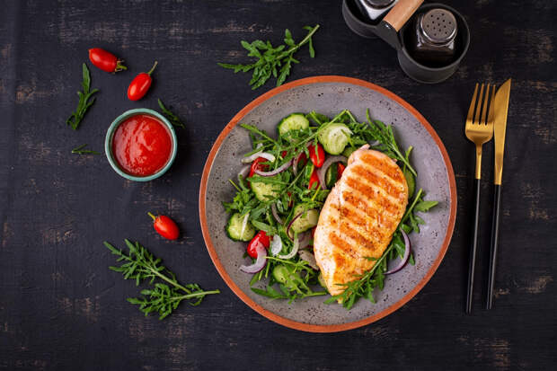 Тандырщики круче шеф-поваров: названы самые дорогие специалисты с сфере общепита