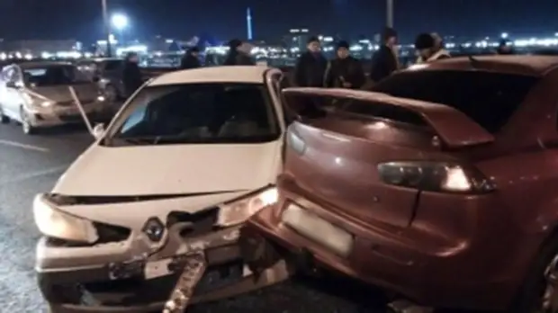 Восемь автомобилей стали участниками ДТП в Воронежской области