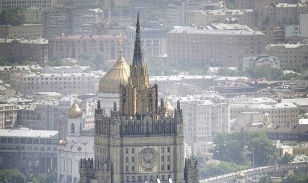РФ запросила позицию Берлина на слова Яценюка о «вторжении СССР в Германию» РФ запросила позицию Берлина на слова Яценюка о «вторжении СССР в Германию»