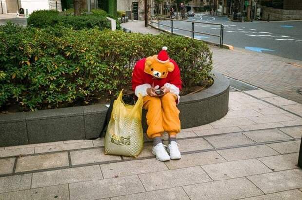 Причудливые и экстраординарные уличные фото японского фотографа Шина Ногучи кадр, люди, фото, фотограф, япония