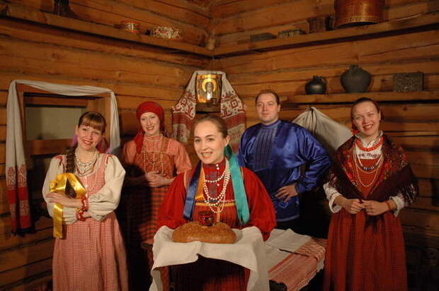 Традиционная казачья кухня. Кухня народов кубани атамань. Традиции гостеприимства у разных народов. Атамань кубанский колорит. Традиции гостеприимства.