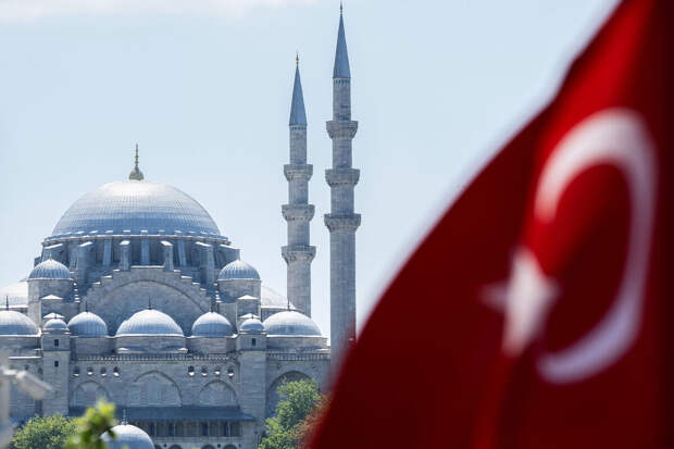 РИА Новости: в Турции готовы к возобновлению переговоров по Украине в апреле