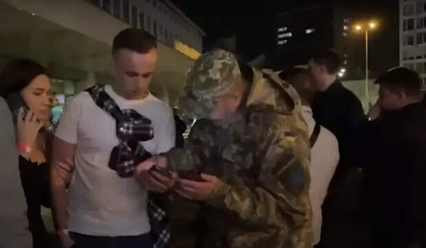 В украинских ТЦК панируют изучать расписание концертов, чтобы «более эффективно» мобилизовать военнообязанных