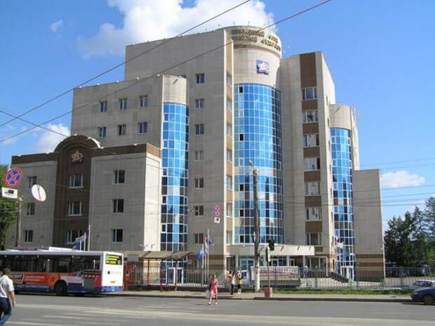 Шикарные отделения Пенсионного фонда в российских городах (47 фото)