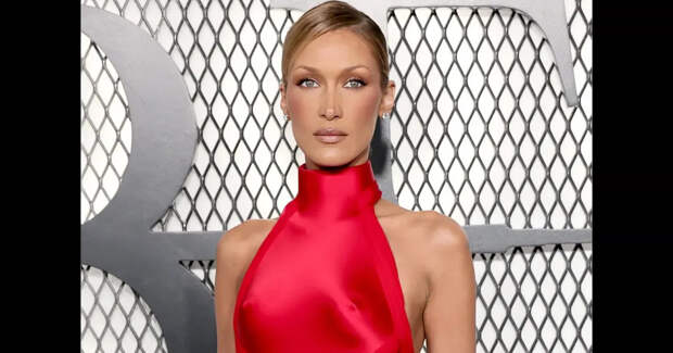 Белла Хадид (в "голом" платье), Эштон Кутчер, Эван Питерс и Изабелла Росселлини на премьере сериала "Красота"