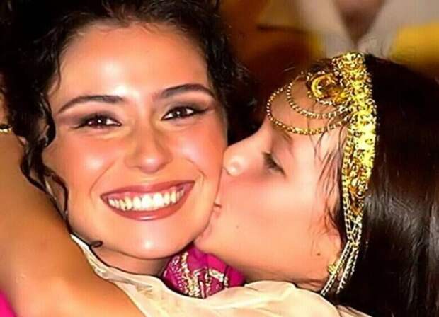 Звезда «Клона» обратилась к Антонелли в честь 50-летия: свежее фото «мамы с дочкой»