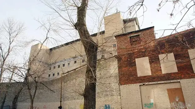 В ФСИН объяснили перевод заключённых в нежилую башню «Бутырки»