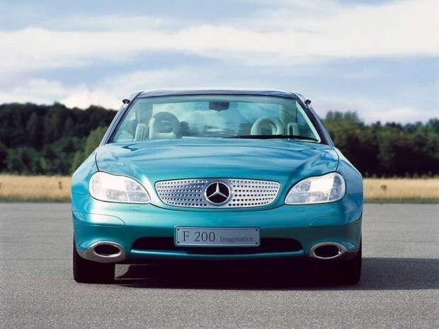 Необычный Mercedes-Benz SL с джойстиками вместо руля